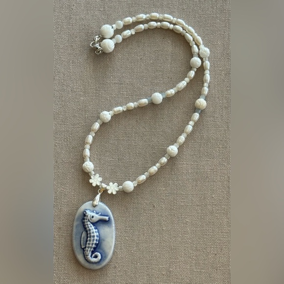 22-1/2 inch Freshwater Pearl necklace NWOT - Picture 3 of 12